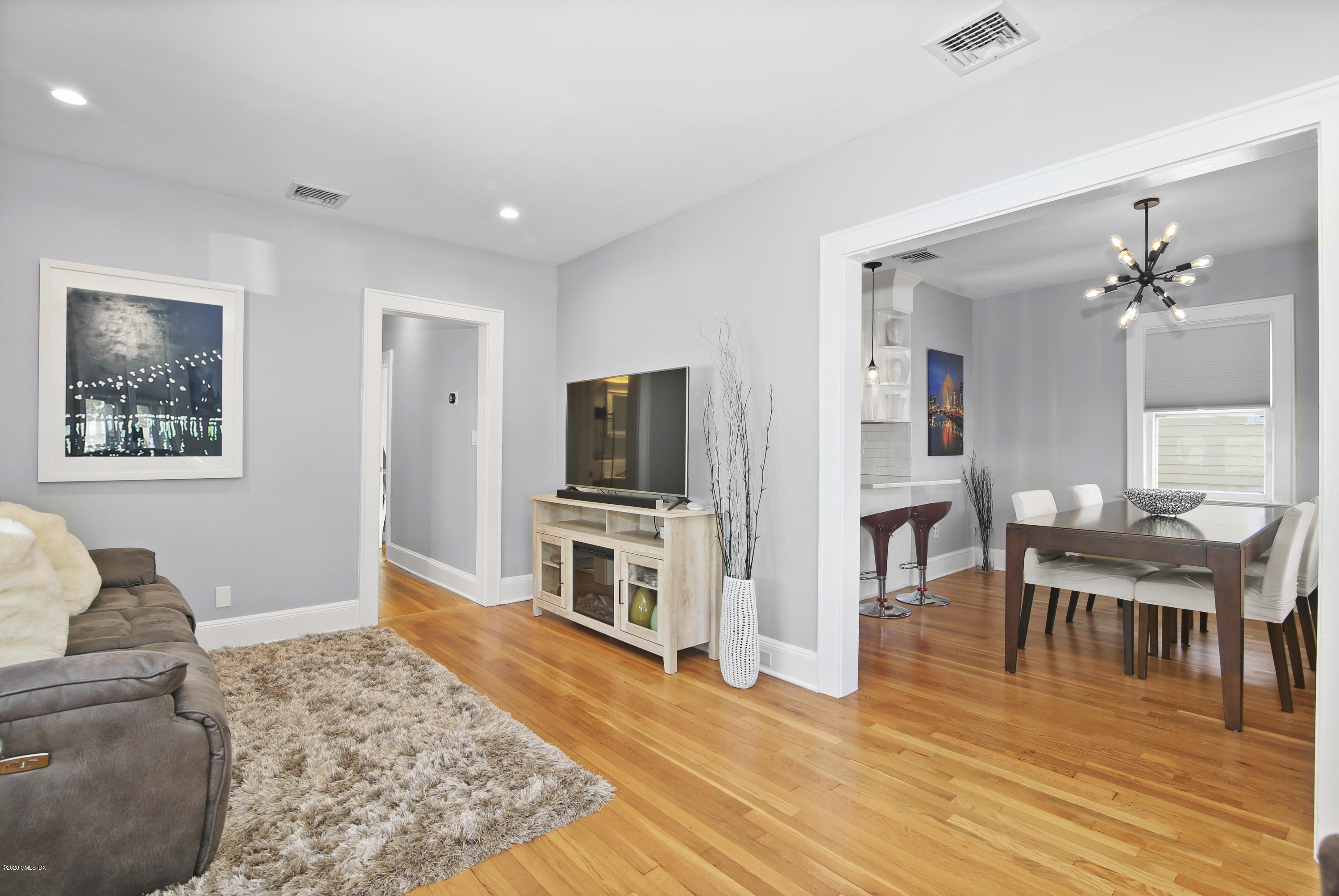 69 View Street West, Unit WEST Greenwich, CT 06830 - Photo 2 of 43 005
