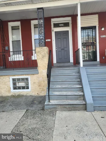 a view of a entryway of a house