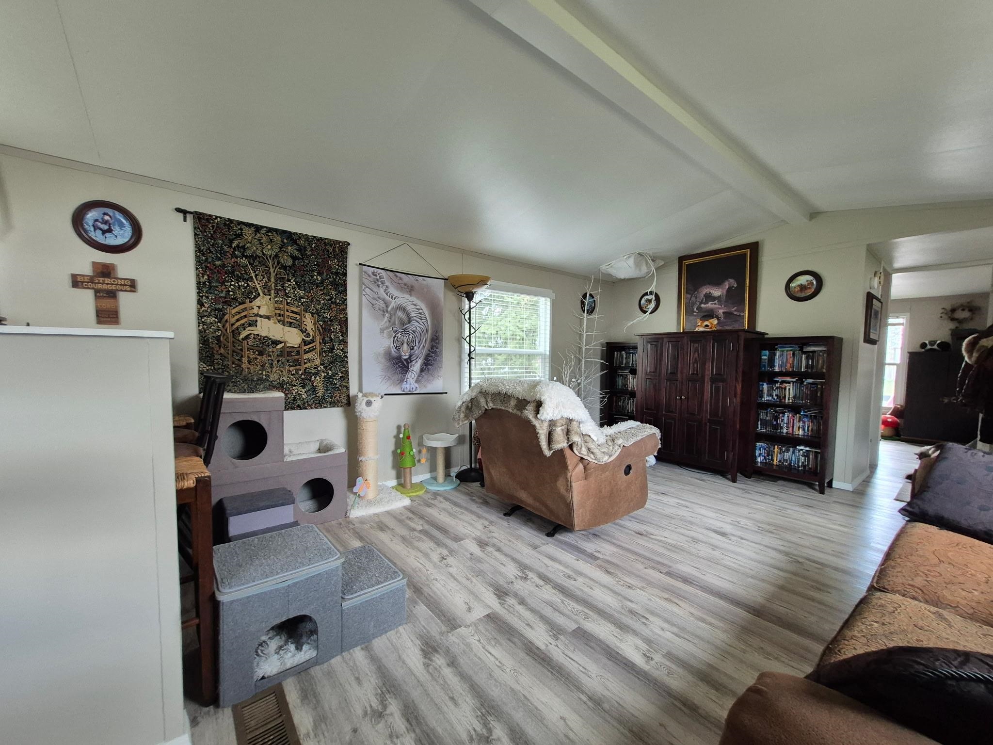 3925 East Farwell Road, Unit 10 Mead, WA 99021 - Photo 13 of 31