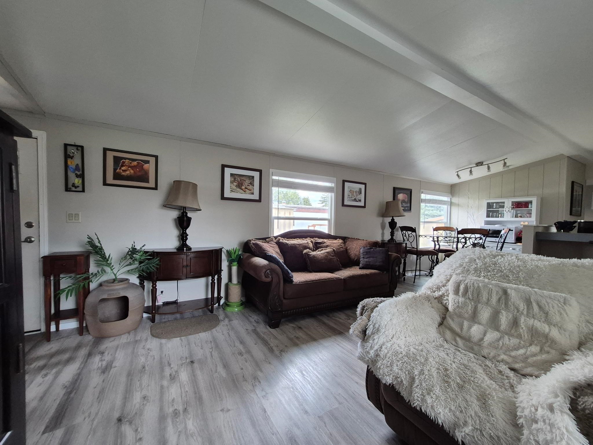 3925 East Farwell Road, Unit 10 Mead, WA 99021 - Photo 16 of 31