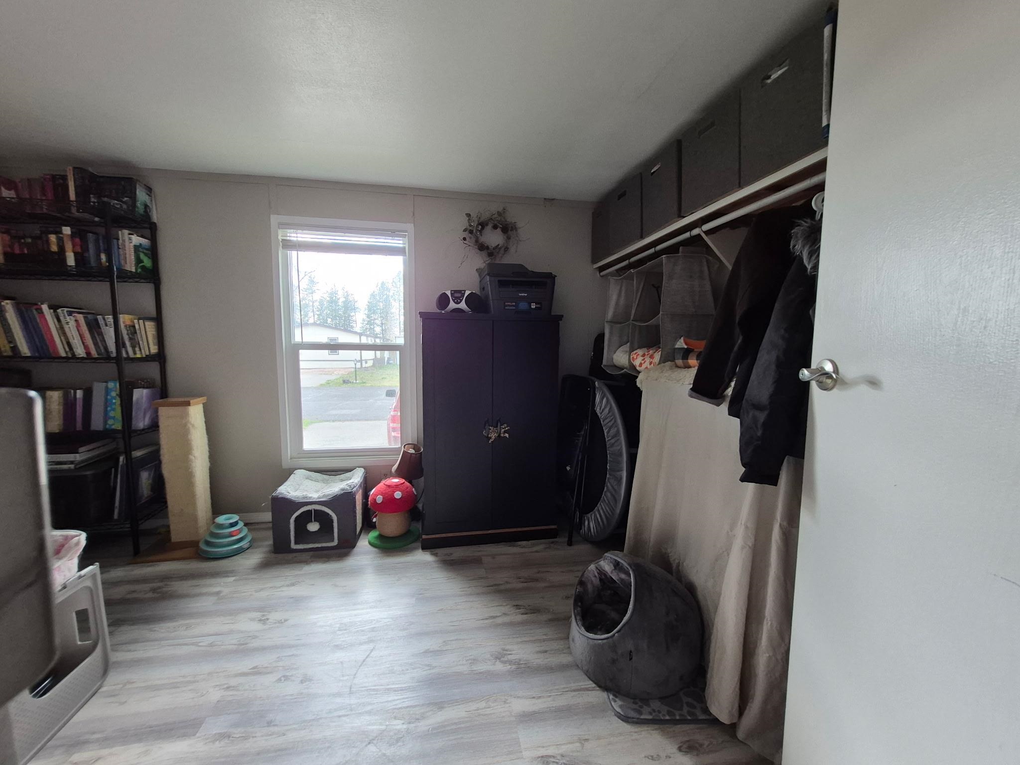 3925 East Farwell Road, Unit 10 Mead, WA 99021 - Photo 8 of 31