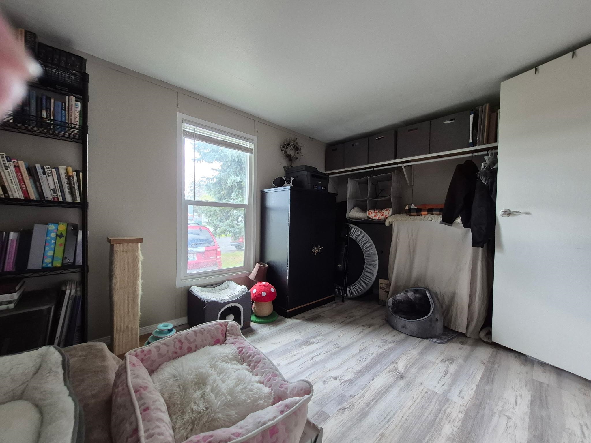 3925 East Farwell Road, Unit 10 Mead, WA 99021 - Photo 9 of 31