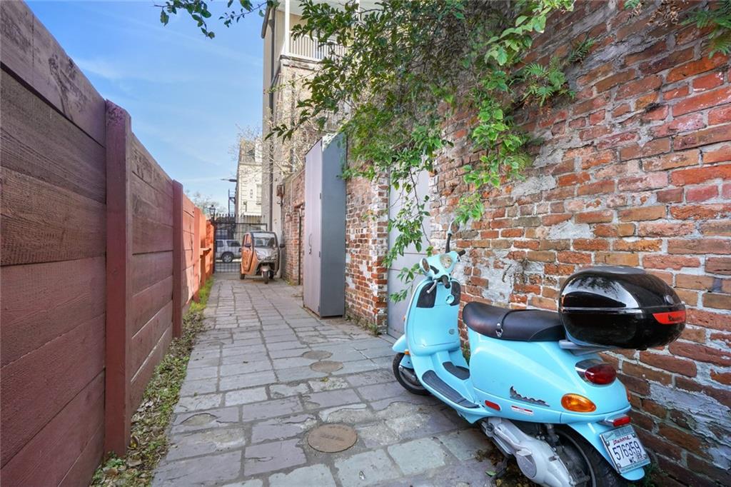 1235 Decatur Street New Orleans, LA 70116 - Photo 32 of 40