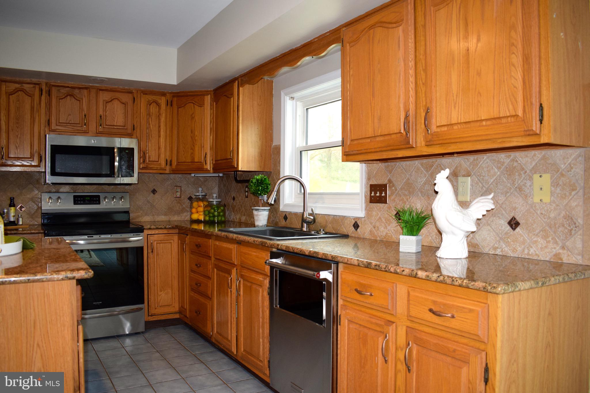 1006 Dunvegan Road West Chester, PA 19382 - Photo 11 of 41 Gallery Image 11