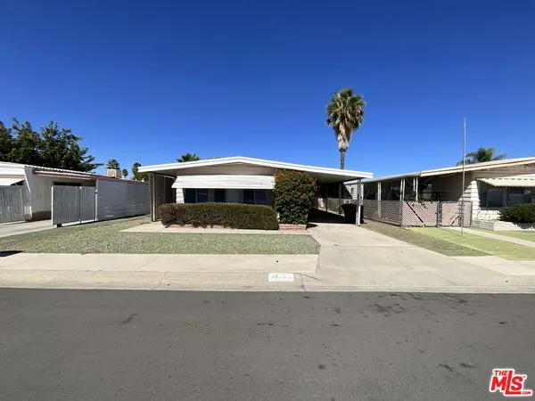 $1,495 | 1014 West Johnston Avenue, Hemet, CA 92543