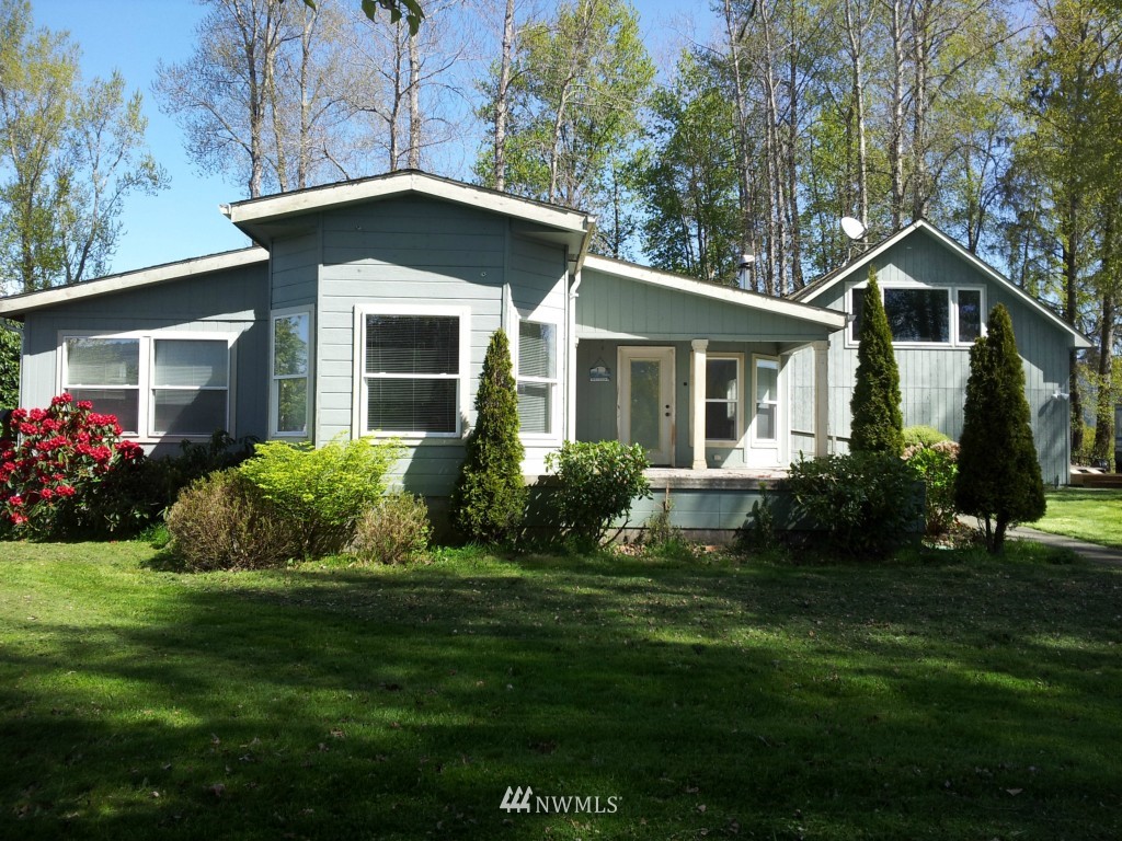 81 West Sunny Sands Road Cathlamet, WA 98612 - Photo 1 of 10 Gallery Image 1