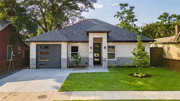 $2,900 | 2230 Garden Drive, Dallas, TX 75215