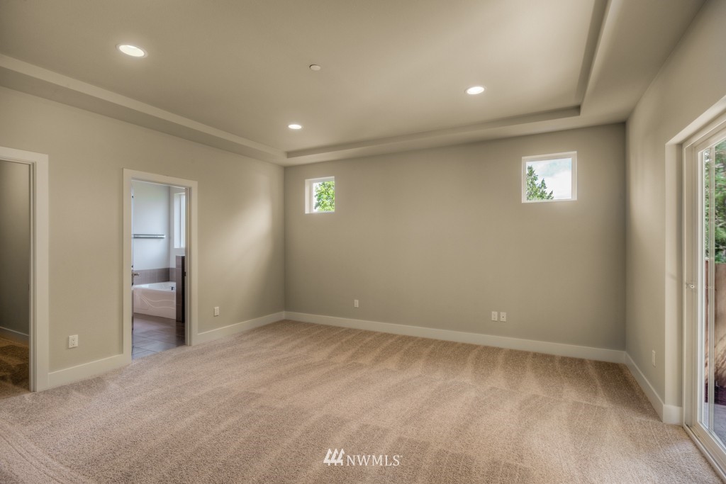 21057 43rd Drive Southeast, Unit 16 Bothell, WA 98021 - Photo 8 of 11 Gallery Image 8