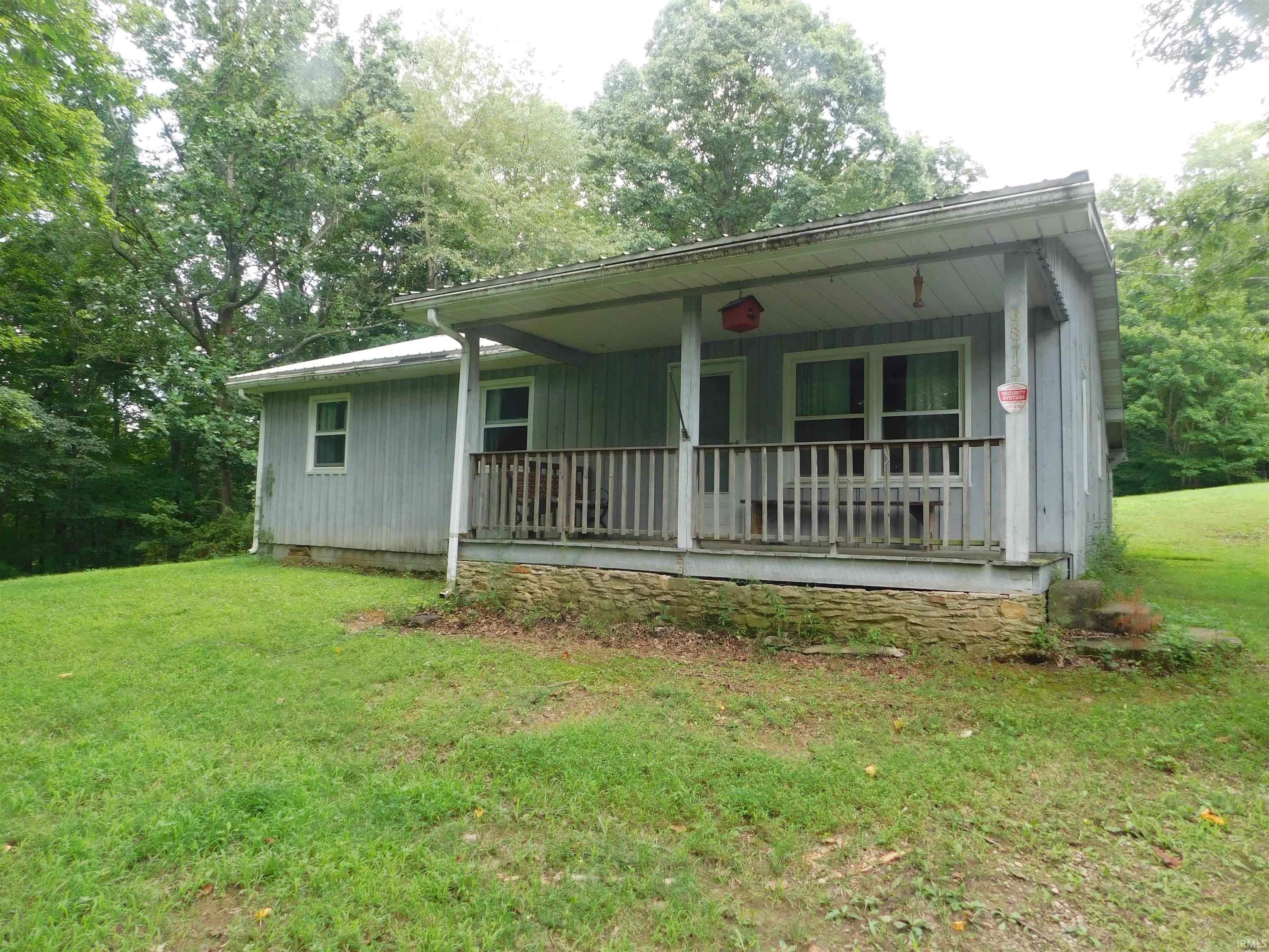 6872 East Hurst Road Pekin, IN 47165 - Photo 1 of 26 Gallery Image 1