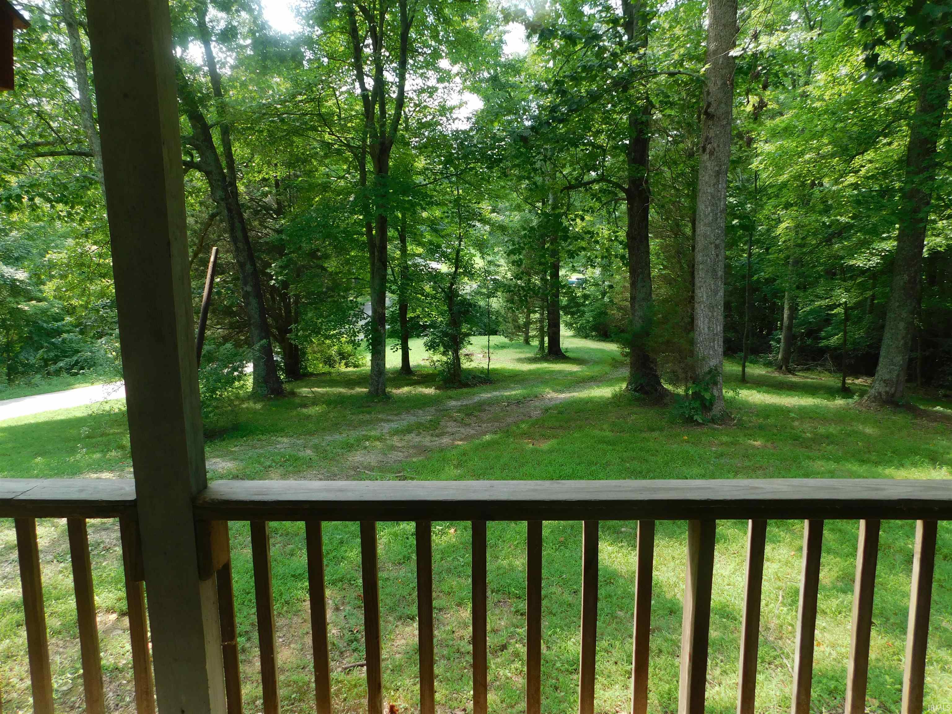 6872 East Hurst Road Pekin, IN 47165 - Photo 4 of 26 Gallery Image 4