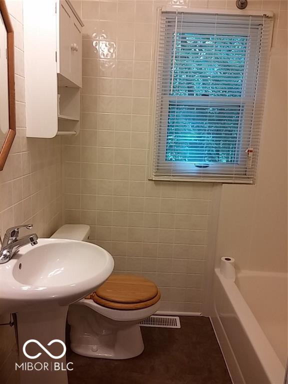 620 North Fort Wayne Road Rushville, IN 46173 - Photo 9 of 14