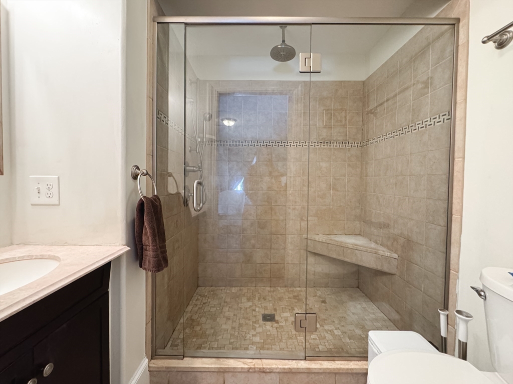 11 Whitney Road Medford, MA 02155 - Photo 10 of 28 Gallery Image 10