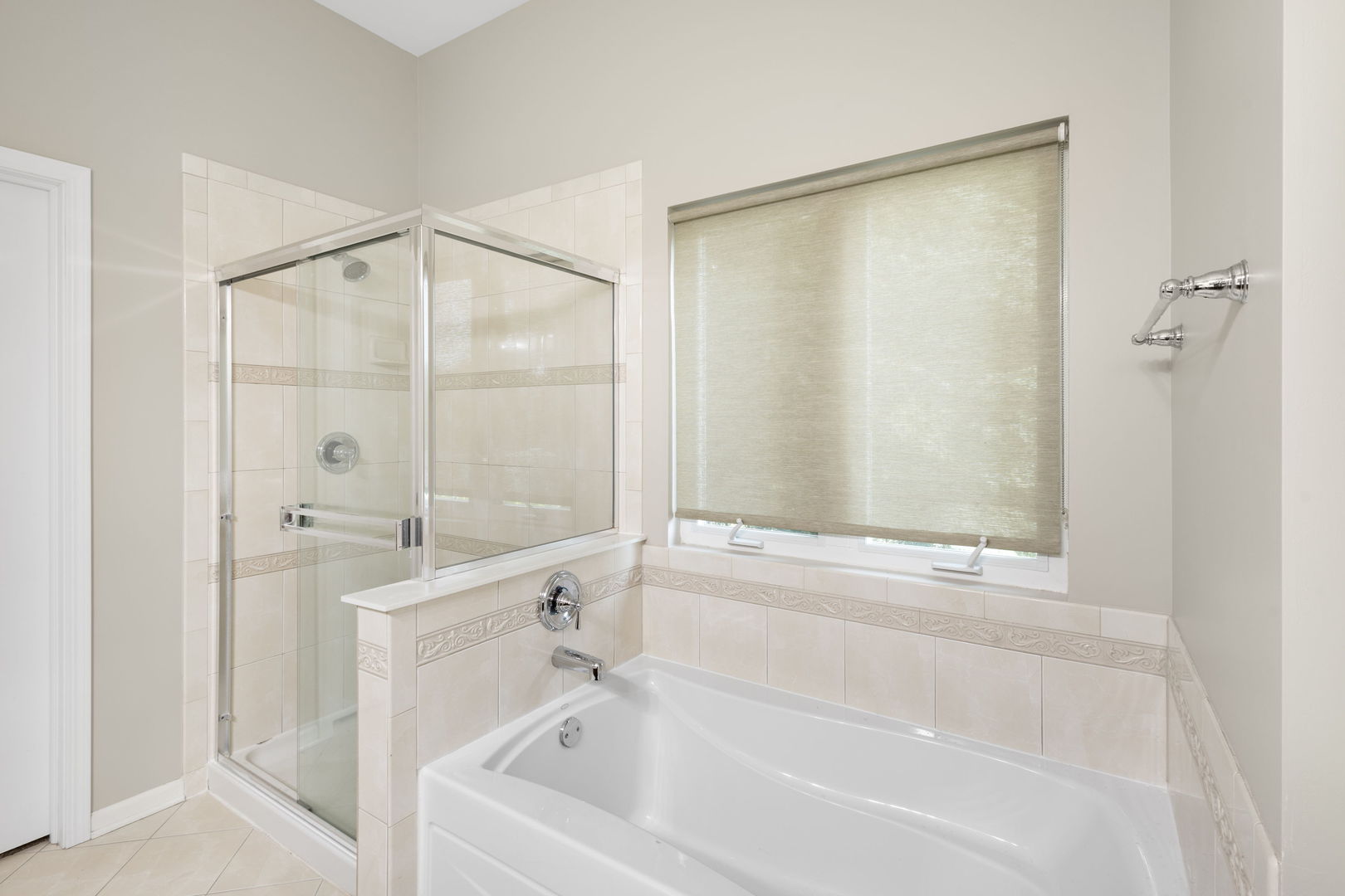 115 Clover Drive Sugar Grove, IL 60554 - Photo 8 of 18