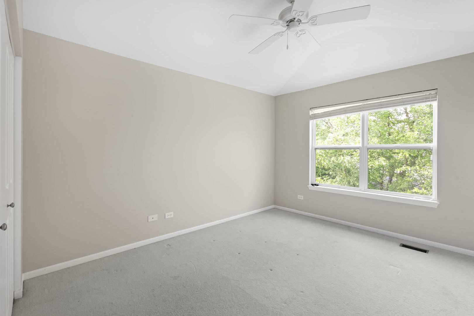 115 Clover Drive Sugar Grove, IL 60554 - Photo 10 of 18