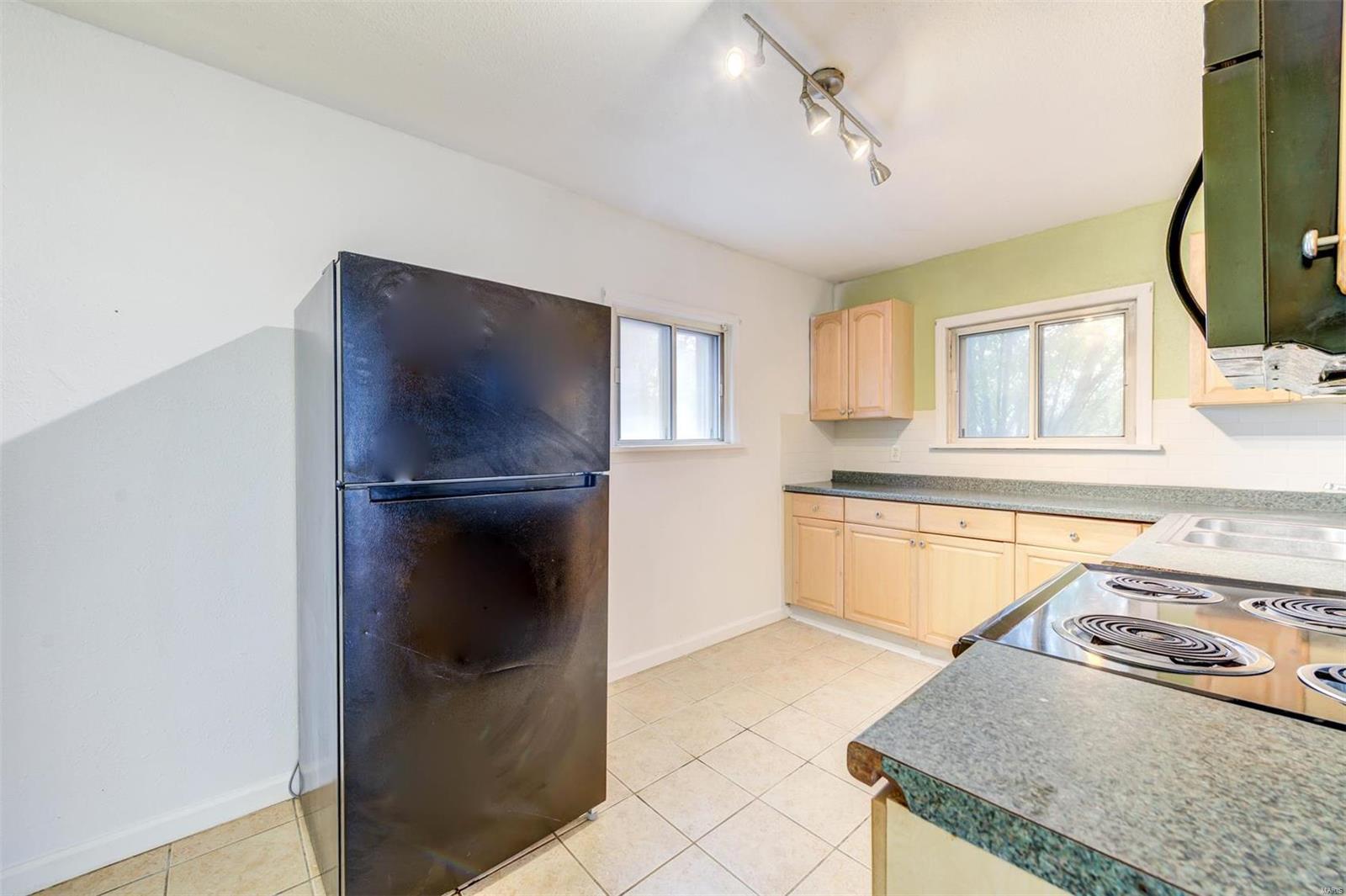 220 Ames Place St. Louis, MO 63135 - Photo 11 of 22