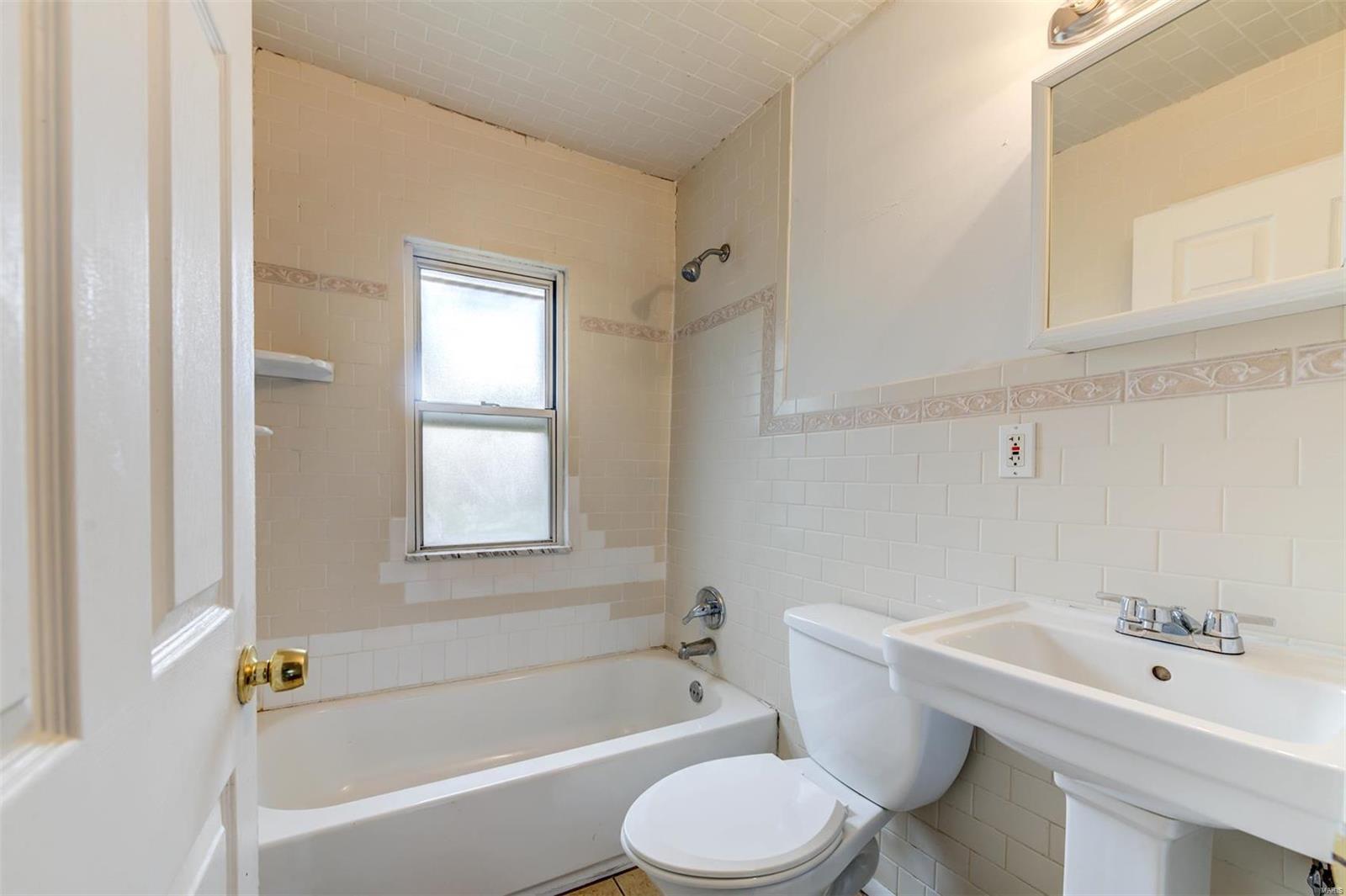 220 Ames Place St. Louis, MO 63135 - Photo 14 of 22