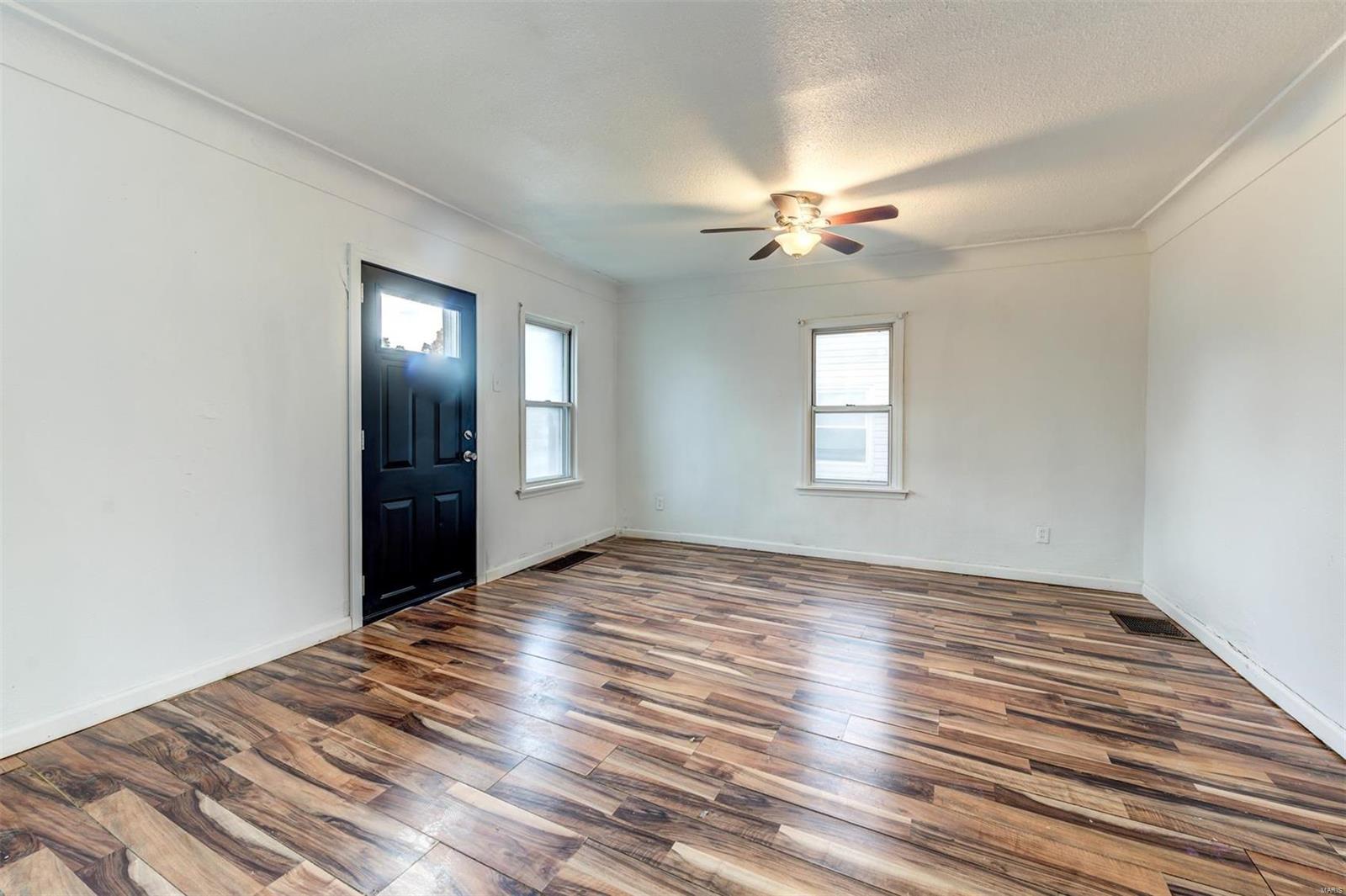 220 Ames Place St. Louis, MO 63135 - Photo 2 of 22