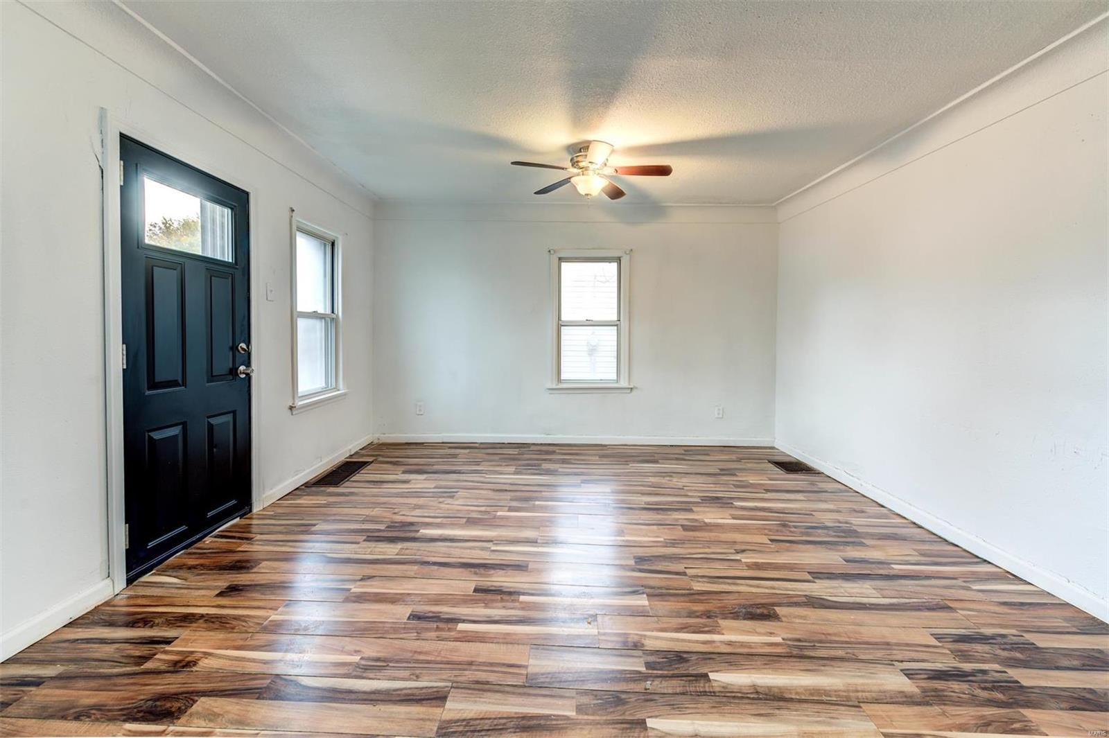 220 Ames Place St. Louis, MO 63135 - Photo 3 of 22