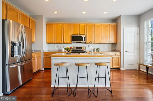 $750,000 | 6149 Cilantro Drive, Alexandria, VA 22310