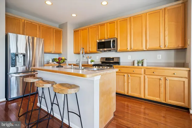 $750,000 | 6149 Cilantro Drive, Alexandria, VA 22310