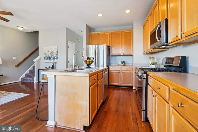 $750,000 | 6149 Cilantro Drive, Alexandria, VA 22310