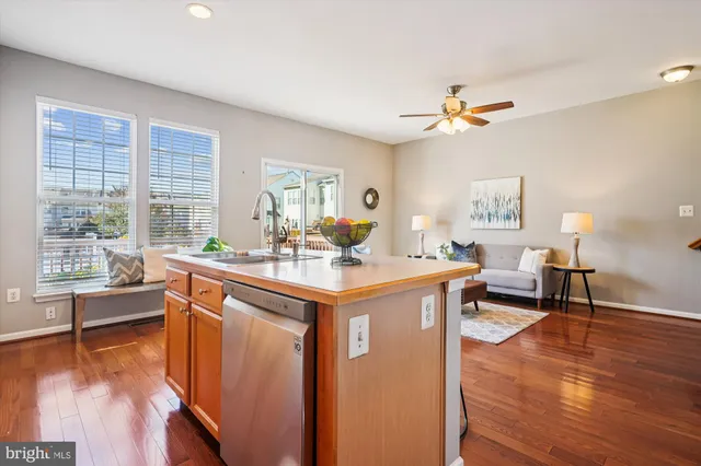 $750,000 | 6149 Cilantro Drive, Alexandria, VA 22310