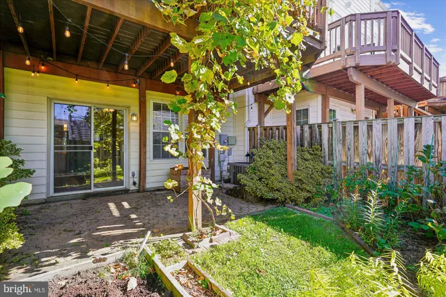 $750,000 | 6149 Cilantro Drive, Alexandria, VA 22310