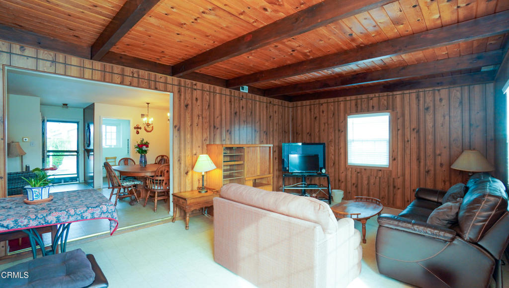 172 West Yucca Street Oxnard, CA 93033 - Photo 13 of 26