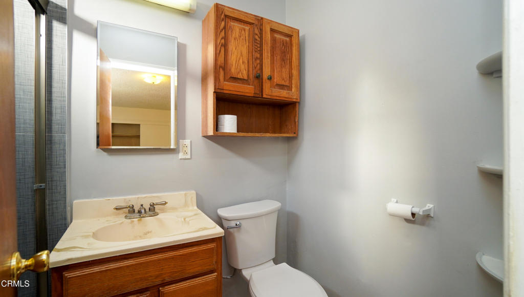 172 West Yucca Street Oxnard, CA 93033 - Photo 18 of 26