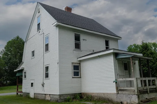 $299,900 | 101 Washington Street, Northfield, VT 05663