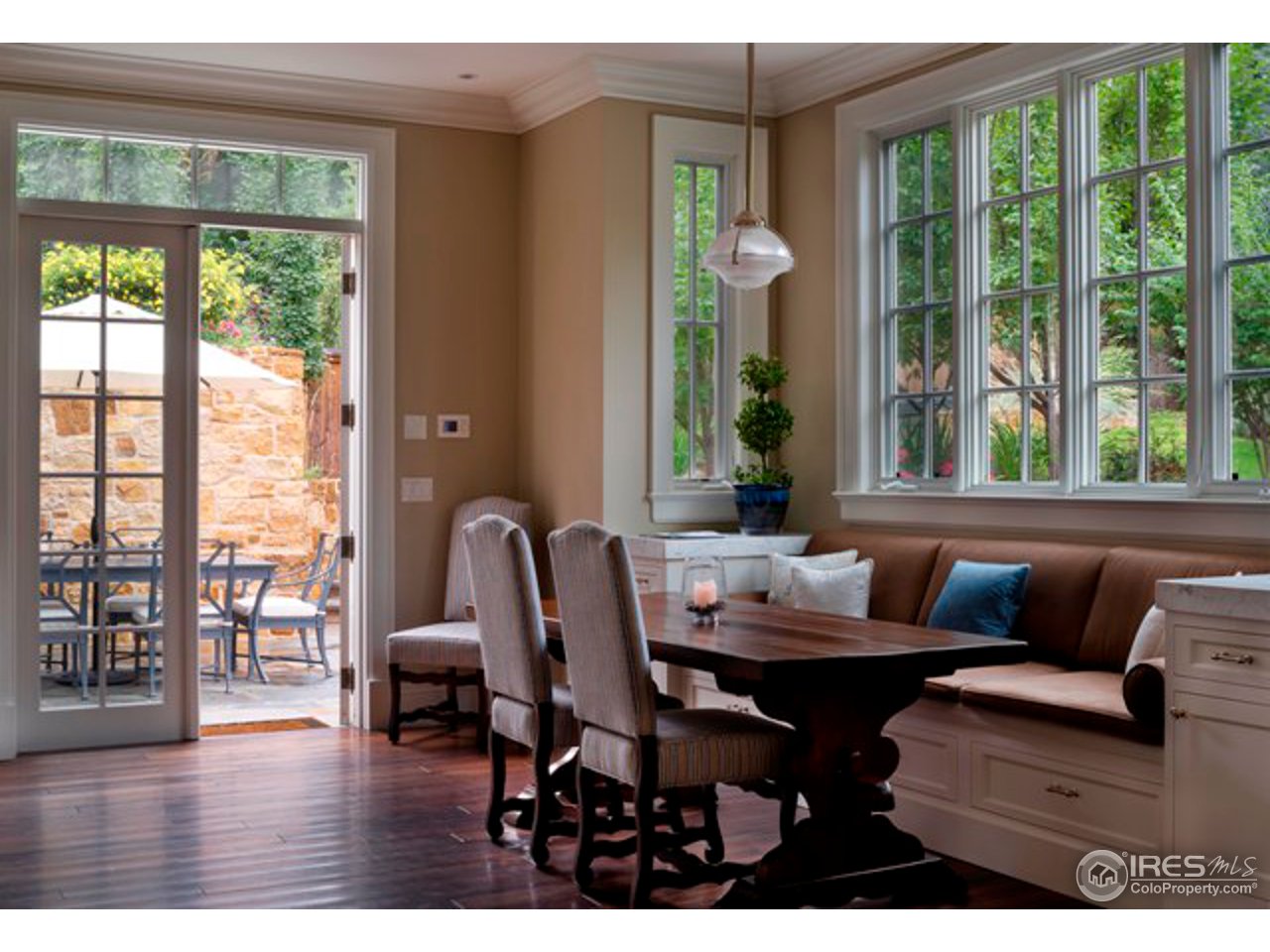 3189 5th Street Boulder, CO 80304 - Photo 14 of 25 a living room with furniture and large windows