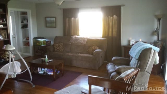 5080 Bricker Road Avoca, MI 48006 - Photo 4 of 21