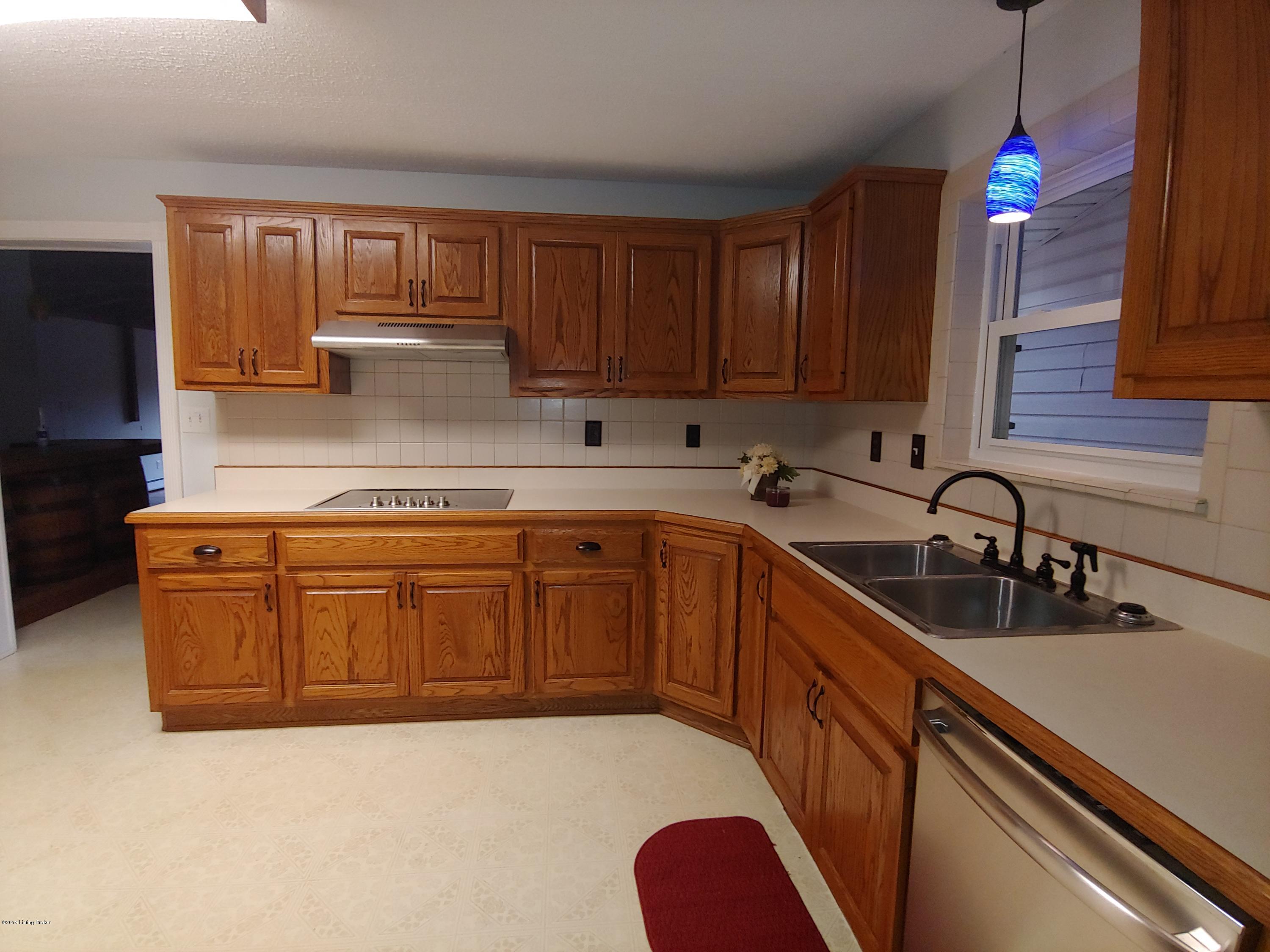 5328 Cedar Grove Road Shepherdsville, KY 40165 - Photo 4 of 28 1019191819_HDR