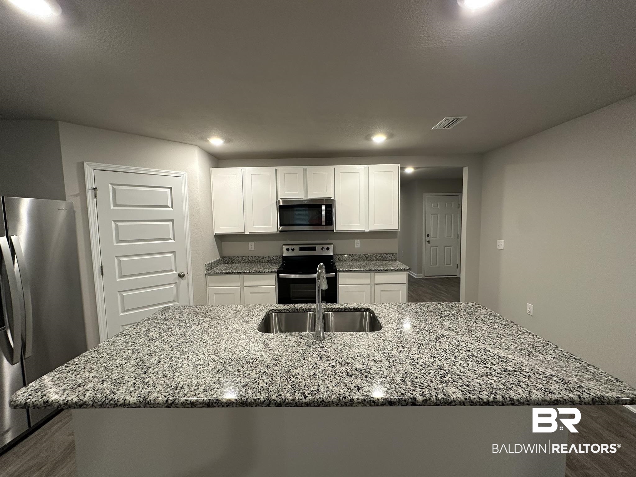 10449 Ruffian Route Daphne, AL 36526 - Photo 8 of 17