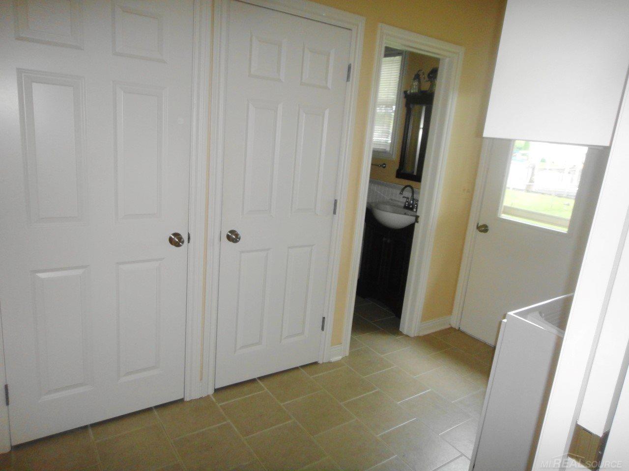 7250 Bluebill Road Algonac, MI 48001 - Photo 18 of 30 31394081-17.JPG