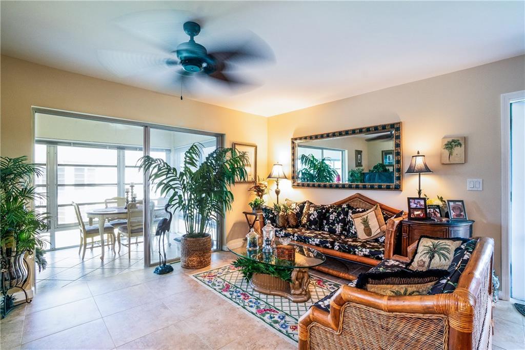 944 Northwest Spruce Ridge Drive, Unit B5 Stuart, FL 34994 - Photo 9 of 19 Gallery Image 9