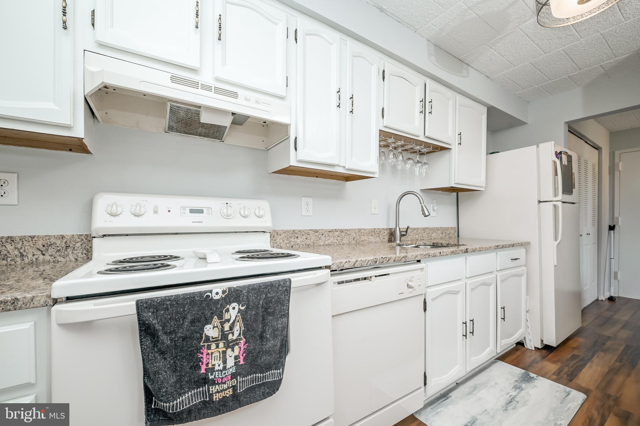 997 Heather Ridge Drive, Unit 3C Frederick, MD 21702 - Photo 3 of 35 Gallery Image 3