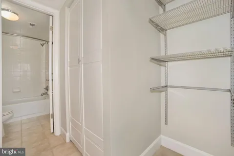 $1,695 | 3611 38th Street Northwest, Unit 403, Washington, DC 20016