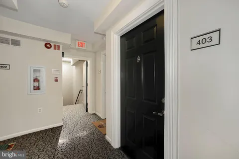 $1,695 | 3611 38th Street Northwest, Unit 403, Washington, DC 20016