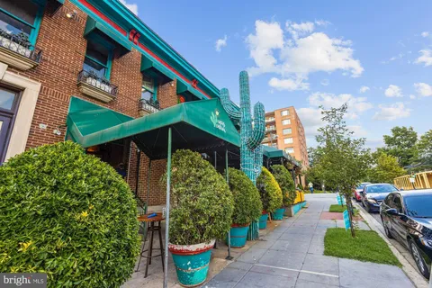 $1,695 | 3611 38th Street Northwest, Unit 403, Washington, DC 20016