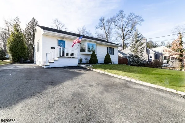 $625,000 | 491 Eagle Rock Avenue, Roseland, NJ 07068