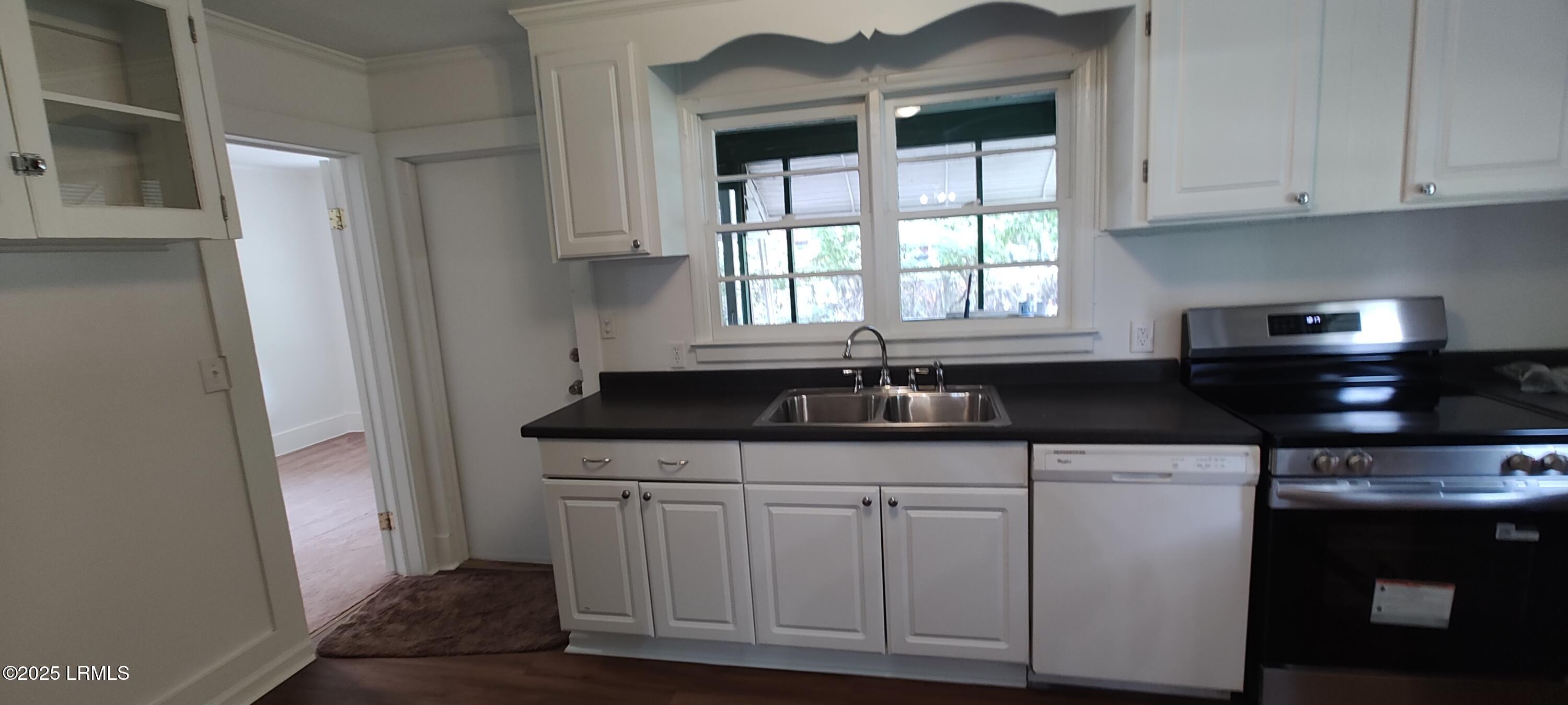 314 Sams Point Road Beaufort, SC 29907 - Photo 12 of 24 IMG_20250804_164551124