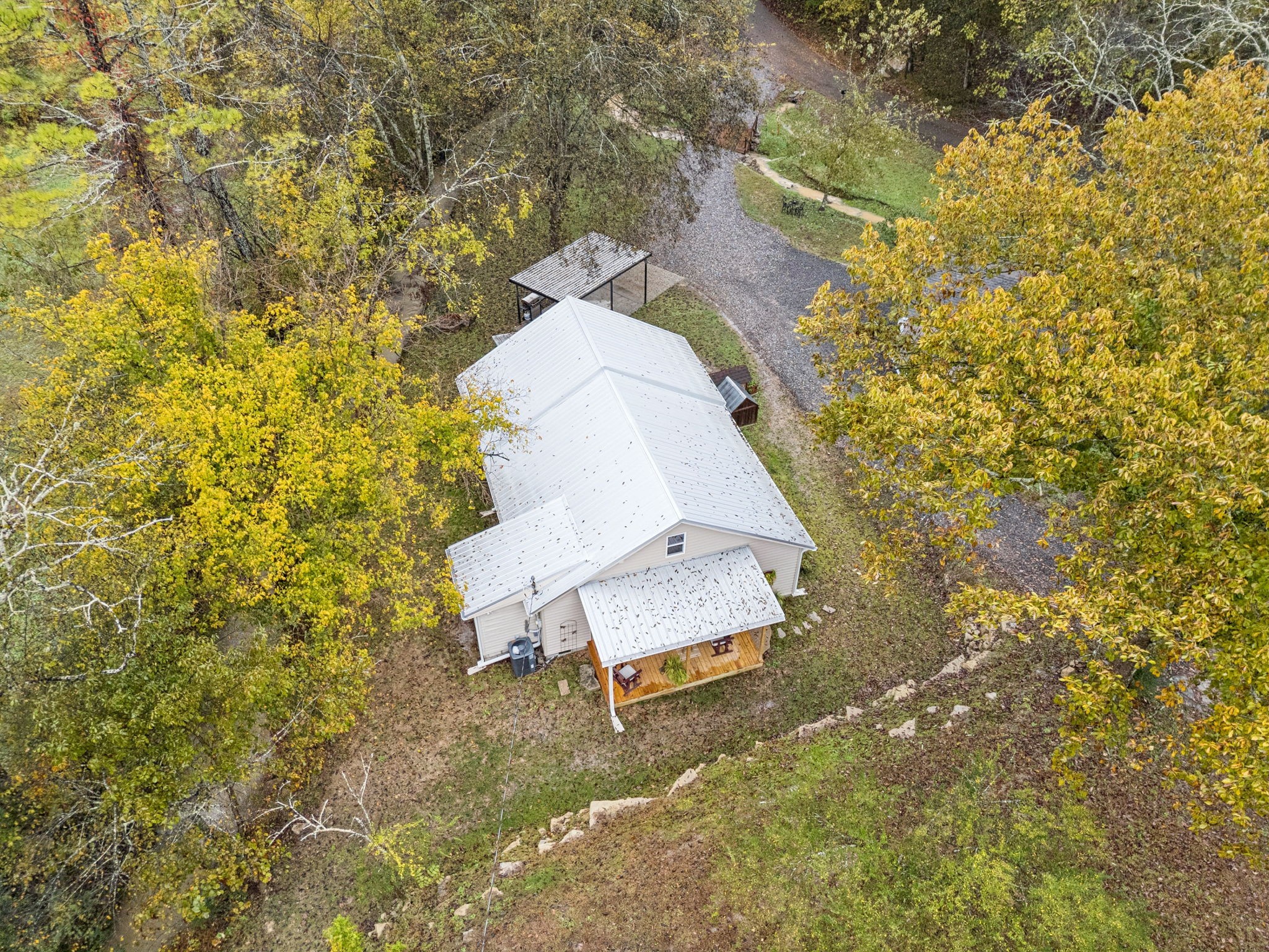 120 Tuttle Lane Bethpage, TN 37022 - Photo 26 of 26 a bench sitting in middle of a field