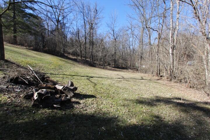 1319 Beaver Lake Road Lawrenceburg, KY 40342 - Photo 5 of 12 IMG_2169 (Small)