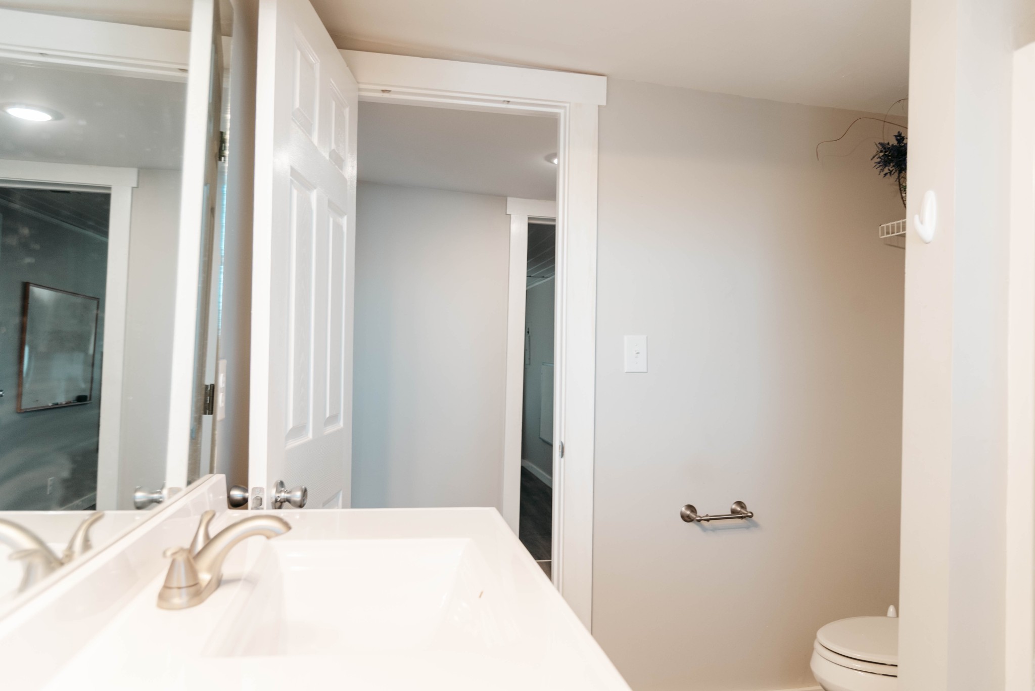 2470 Hinton Road Clarksville, TN 37043 - Photo 19 of 34 a bathroom with a sink and toilet