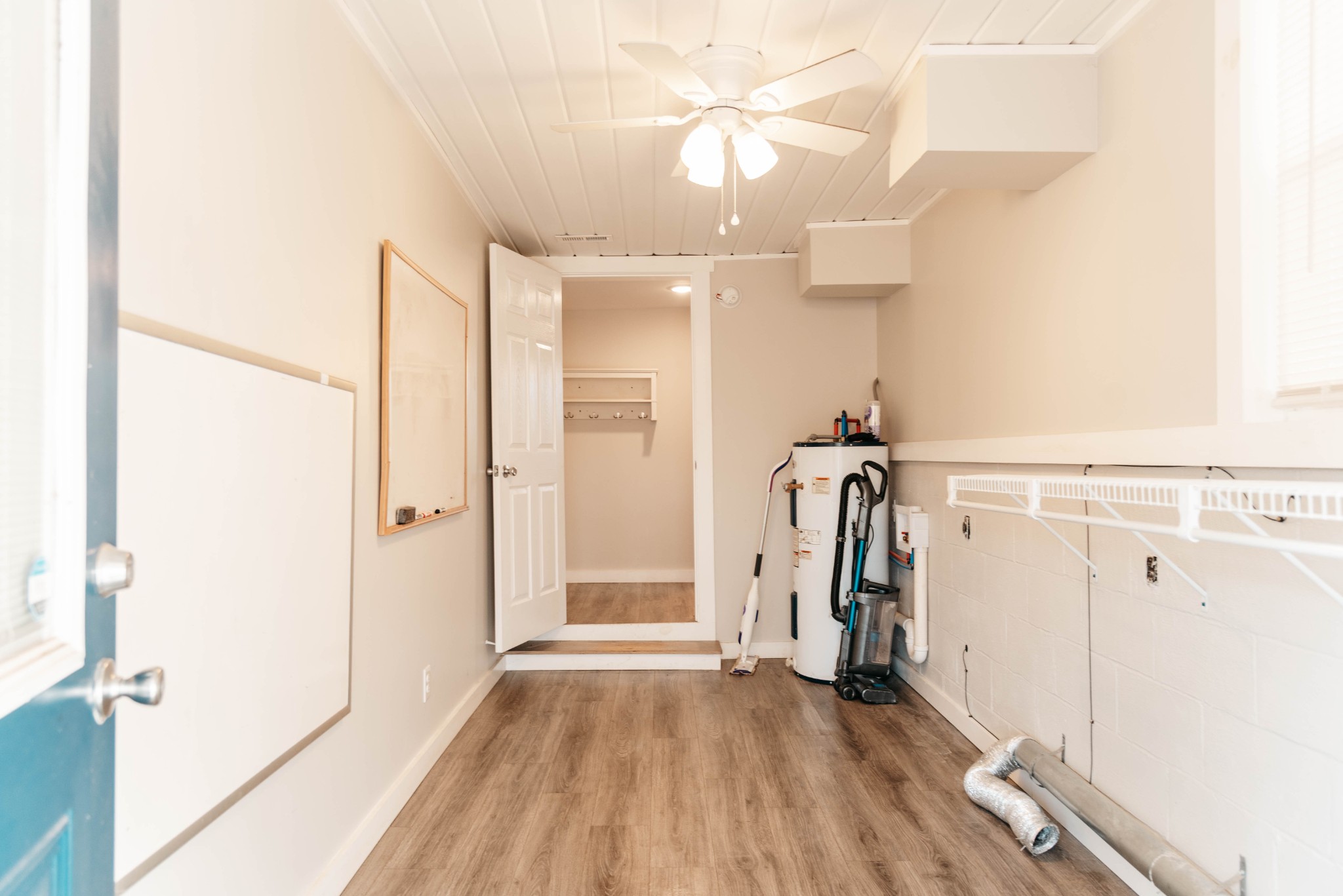2470 Hinton Road Clarksville, TN 37043 - Photo 25 of 34 a view of a hallway with wooden floor