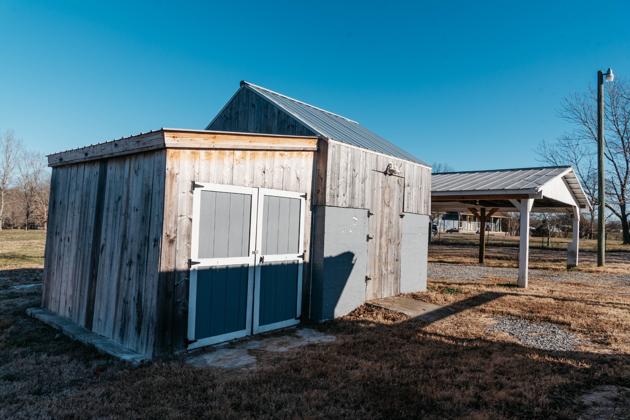 2470 Hinton Road Clarksville, TN 37043 - Photo 32 of 34 a view of a house with backyard