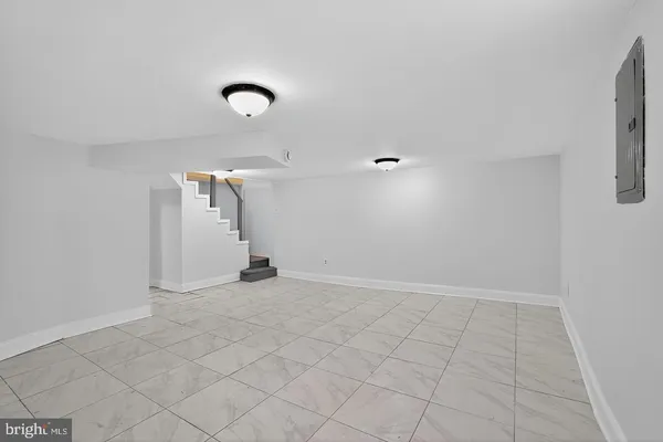 $1,595 | 1001 Burnside Road, Sharon Hill, PA 19079