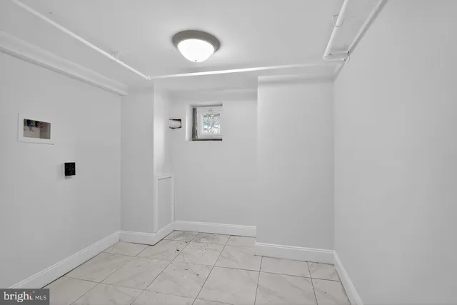 $1,595 | 1001 Burnside Road, Sharon Hill, PA 19079