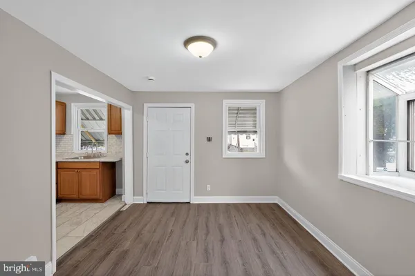 $1,595 | 1001 Burnside Road, Sharon Hill, PA 19079